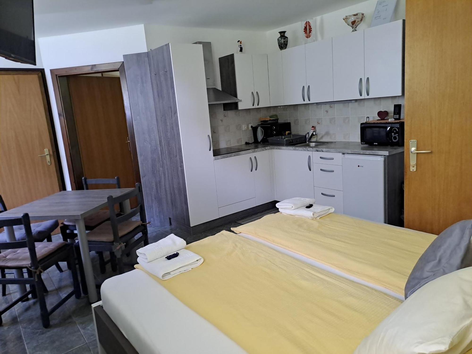 Apartma Jutersek 2+2 Libelice エクステリア 写真